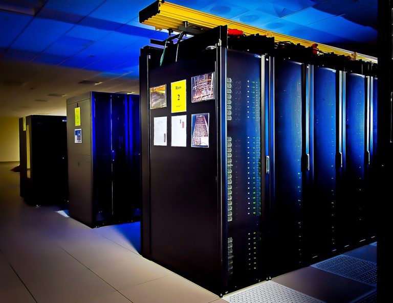 퍼블릭 클라우드 IaaS 시장 29.5%↑…아마존 절반 차지