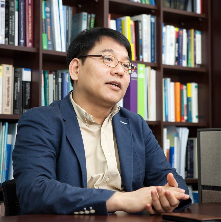 8월 과학기술인상, 윤성로 서울대 교수…서열형 빅데이터 분석 위한 AI기술 개발
