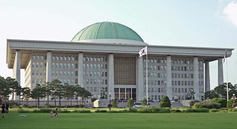 겉도는 과학기술 지원정책…연구비 지원 늘려도 기술 제자리