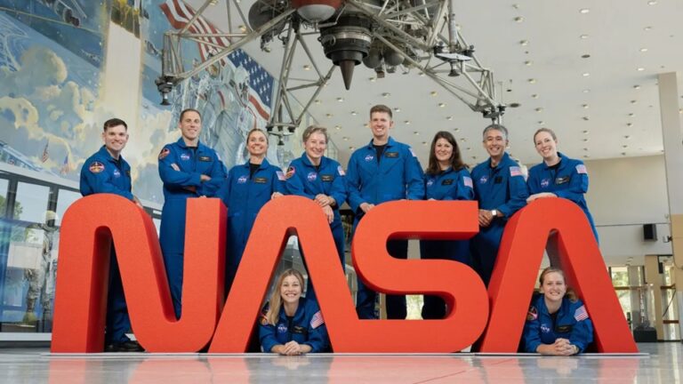 NASA, 2025년 우주비행사 후보생 10명 선발 “여성 6명”