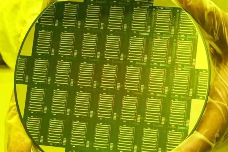 CHIPX, 엔비디아 GPU 1000X 광학 양자칩 공개